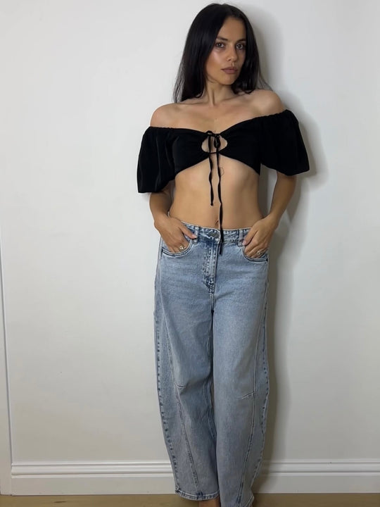 MIA BARDOT CROP BLACK