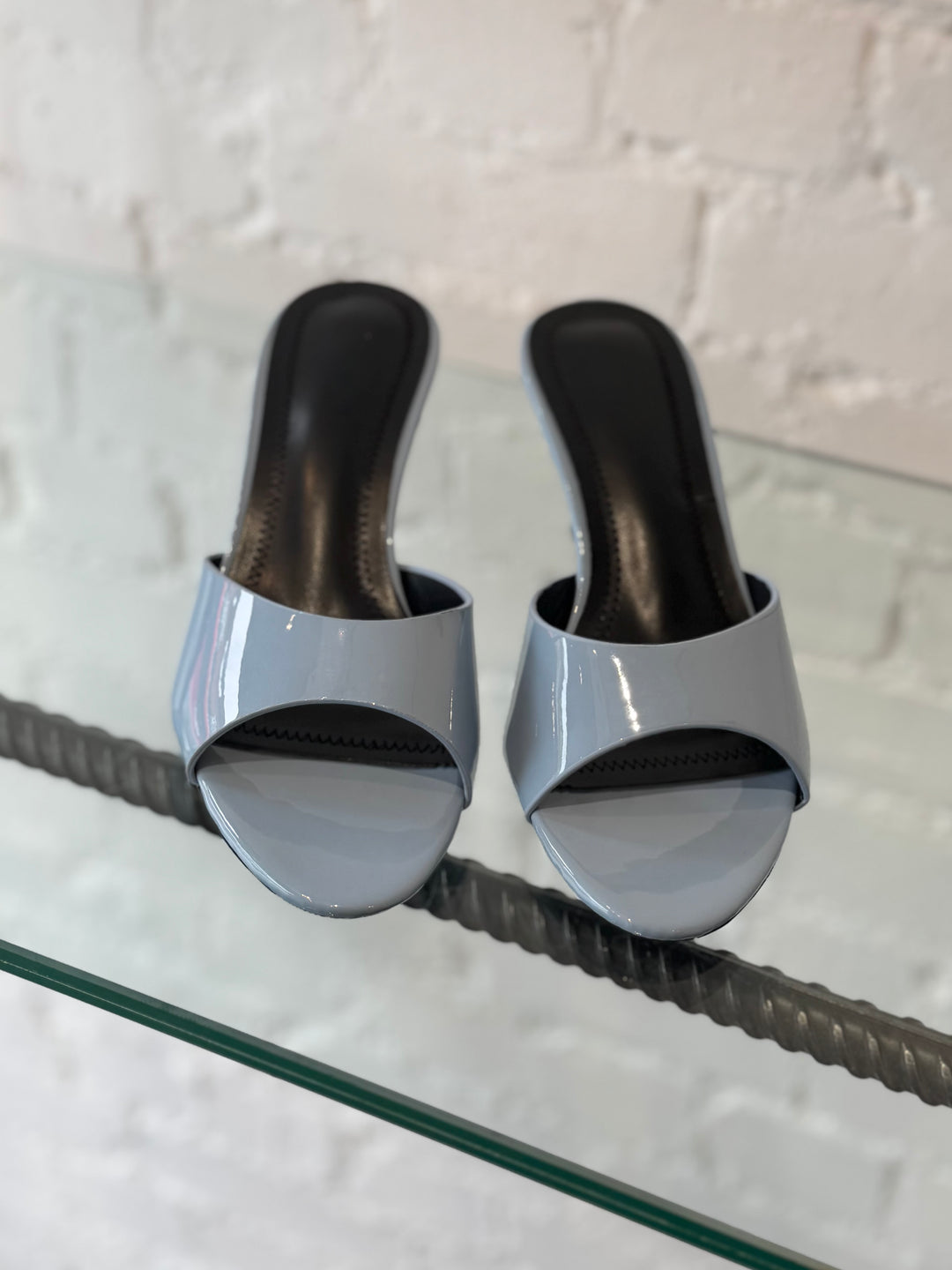 KITTEN HEEL MULE BLUE