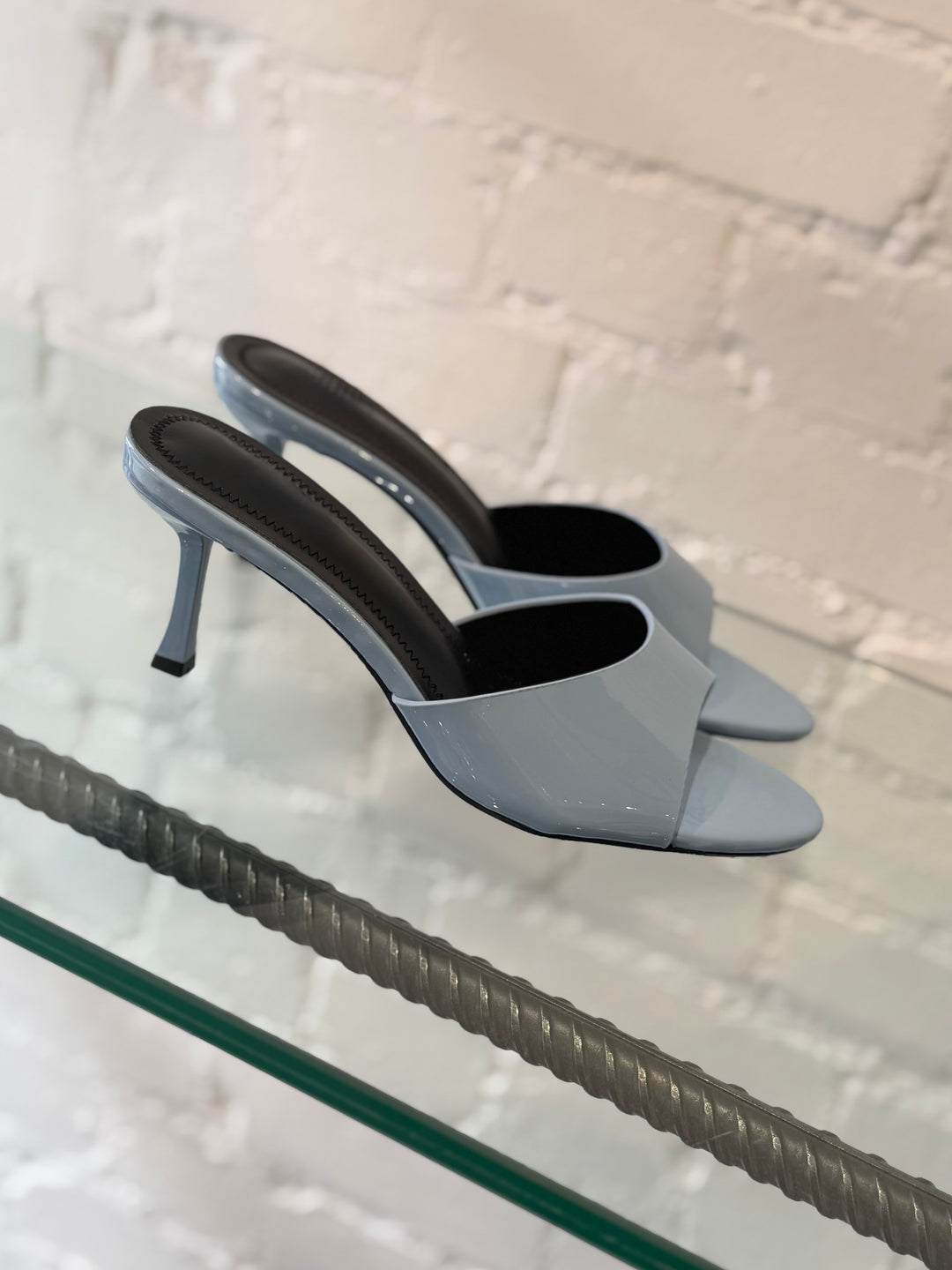 KITTEN HEEL MULE BLUE