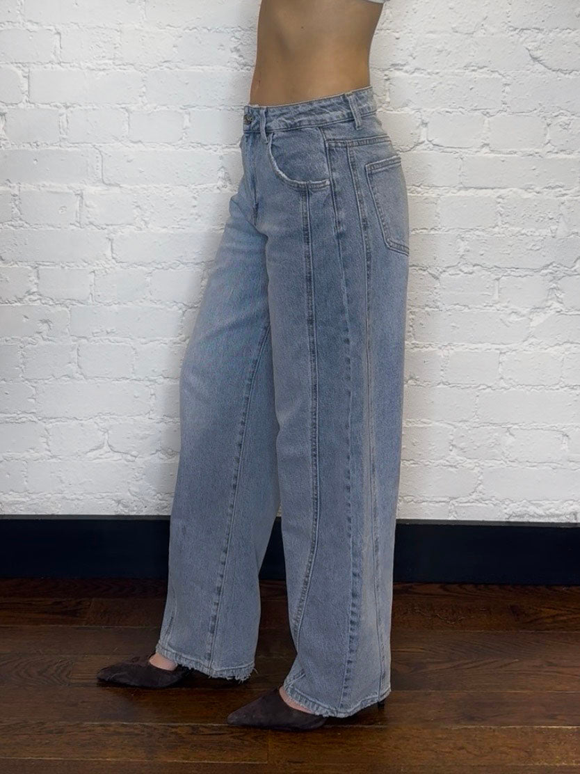 SEAM DETAIL DENIM BARREL LEG JEANS