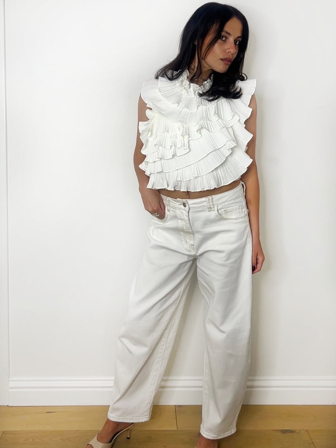 RUFFLE HALTER