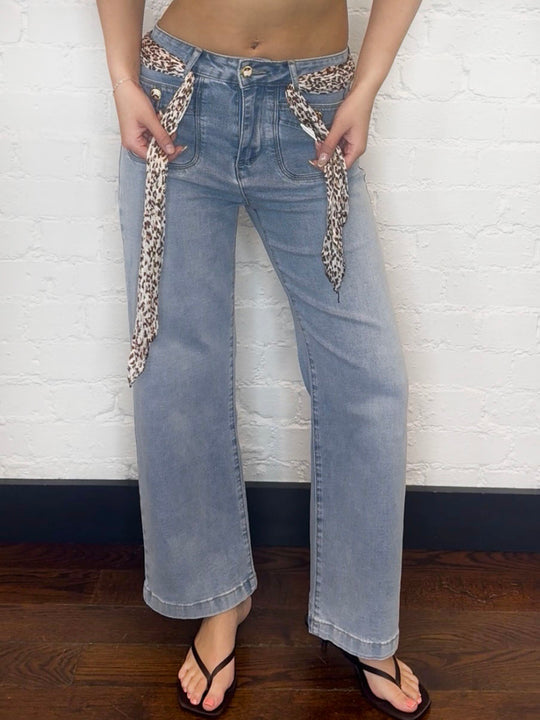 LEOPARD SCARF DENIM JEANS
