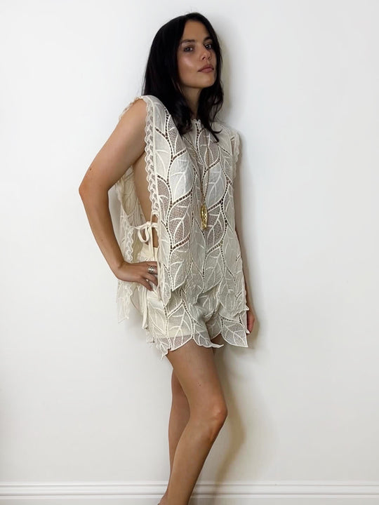 PETAL SHORTS SET CREAM