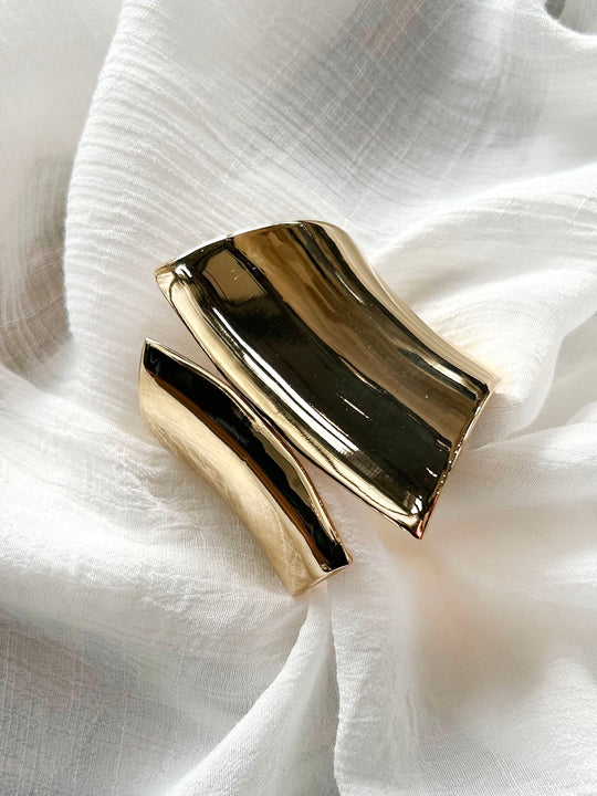 OVERSIZE BANGLE
